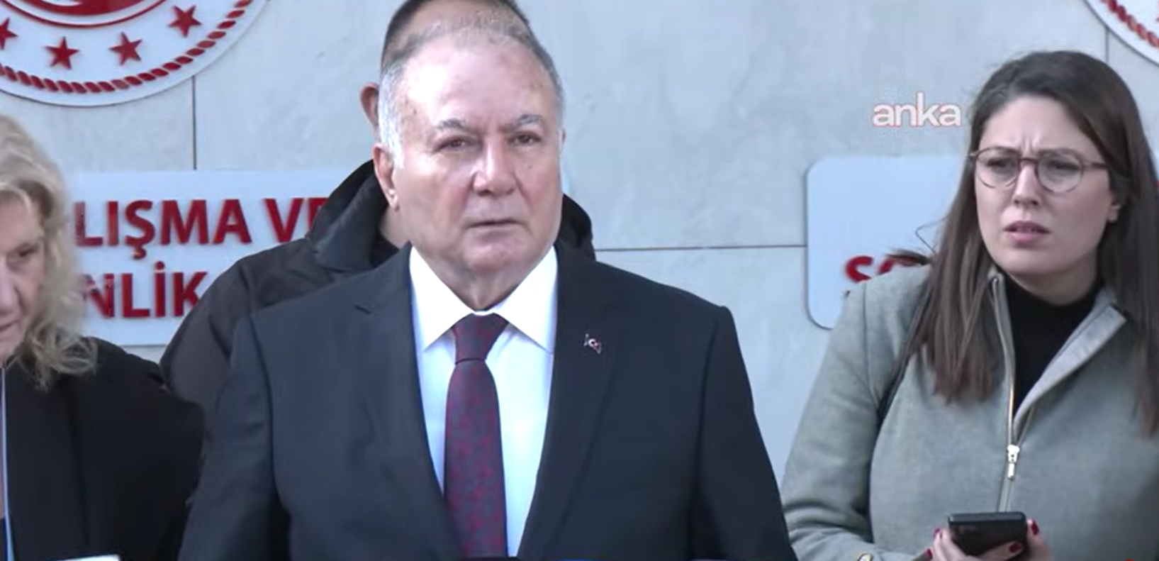 T&Uuml;RK-İŞ 12.12.2025 tarihinde ger&ccedil;ekleştirilen Asgari &Uuml;cret Tespit Komisyonu toplantısına katılmadı.