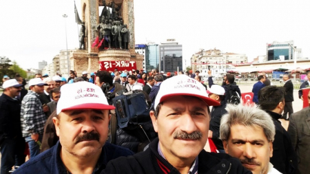 - 1 MAYIS 2017- TAKSİM ANITINA ÇELENK KOYMA 