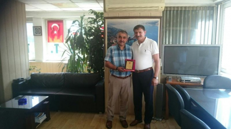 09.08.2018 -EMEKLİ TEM. ALİ İPEKÇİ YE PLAKET